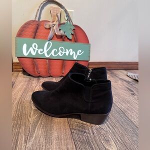 Elegant Circus ladies Black‎ Ankle Boots Size 7.5